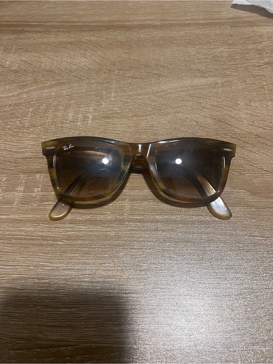 Ray-Ban Accessories - Vintage Ray-Ban Women's Tortoiseshell Brown Wayfarer Sunglasses